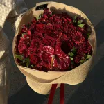 دسته گل گرد قرمز
