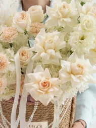 سبد گل luxury angel کد 9028 - تصویر 2